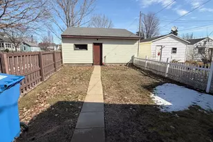 850 E 4th St, Winona, MN 55987 - Photo 12