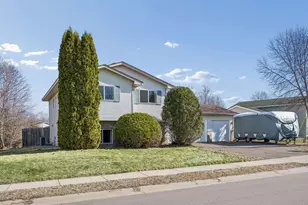 425 1st St N, Montrose, MN 55363 - Photo 2