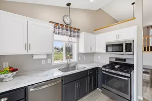 402 Birch St SW, Isanti, MN 55040 - Photo 10