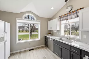 402 Birch St SW, Isanti, MN 55040 - Photo 6