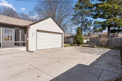 320 9th Avenue N, South Saint Paul, MN 55075 - Photo 30