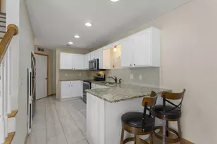 8706 Quarry Ridge Ln, Woodbury, MN 55125 - Photo 12