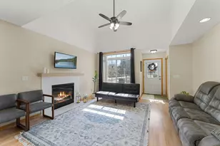 8706 Quarry Ridge Ln, Woodbury, MN 55125 - Photo 6