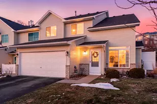 8706 Quarry Ridge Ln, Woodbury, MN 55125 - Photo 1