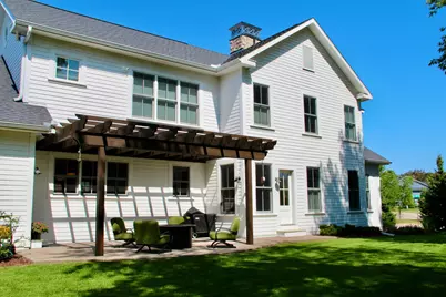 1017 Fox Knoll Drive SW, Rochester, MN 55902 - Photo 2