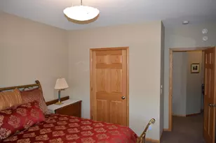 10726 Lyndale Bluffs Trail, Bloomington, MN 55420 - Photo 34