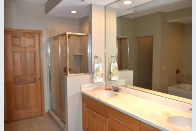 10726 Lyndale Bluffs Trail, Bloomington, MN 55420 - Photo 22