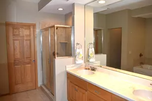 10726 Lyndale Bluffs Trail, Bloomington, MN 55420 - Photo 16