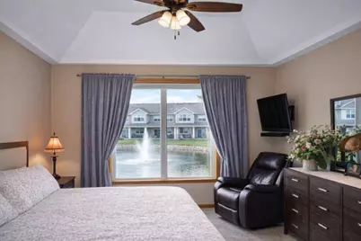 10726 Lyndale Bluffs Trail, Bloomington, MN 55420 - Photo 14