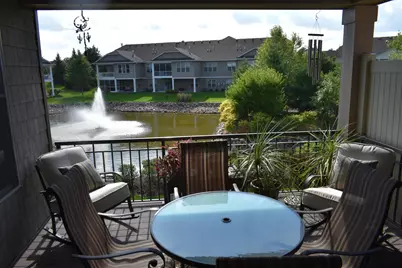 10726 Lyndale Bluffs Trail, Bloomington, MN 55420 - Photo 14