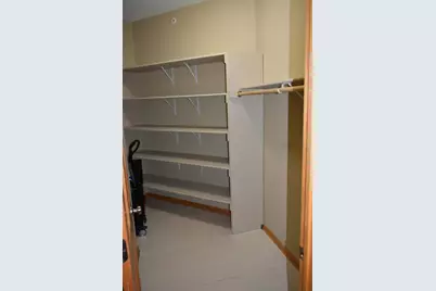 10726 Lyndale Bluffs Trail, Bloomington, MN 55420 - Photo 28