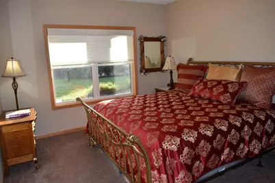 10726 Lyndale Bluffs Trail, Bloomington, MN 55420 - Photo 26
