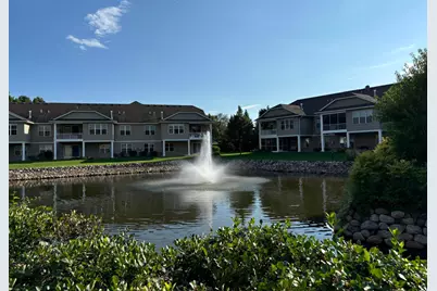 10726 Lyndale Bluffs Trail, Bloomington, MN 55420 - Photo 2