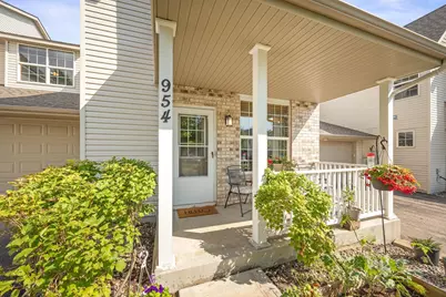 954 Conner Street, Chaska, MN 55318 - Photo 2