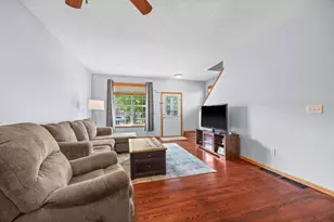 954 Conner St, Chaska, MN 55318 - Photo 4