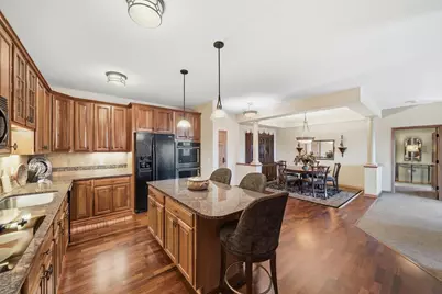 5275 Grandview Square #3401, Edina, MN 55436 - Photo 2