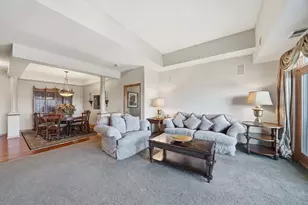 5275 Grandview Square, Edina, MN 55436 - Photo 8