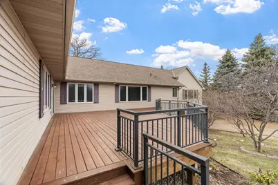 9675 Summit Place, Chaska, MN 55318 - Photo 14