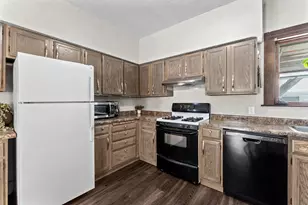 264 E 5th St, Red Wing, MN 55066 - Photo 10