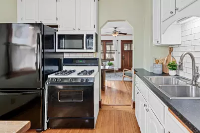 1179 Minnehaha Avenue W, Saint Paul, MN 55104 - Photo 10