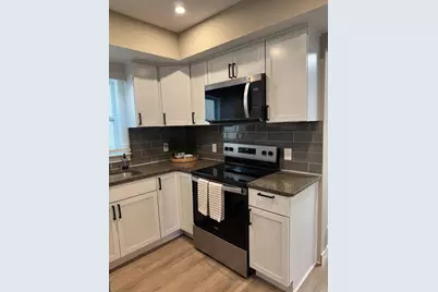 3557 Dupont Avenue N, Minneapolis, MN 55412 - Photo 4