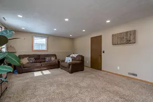 2712 E Main St, Mankato, MN 56001 - Photo 18
