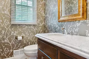 5721 Londonderry Rd, Edina, MN 55436 - Photo 40