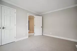 5721 Londonderry Rd, Edina, MN 55436 - Photo 68