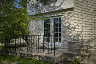 5721 Londonderry Rd, Edina, MN 55436 - Photo 4