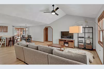 908 Apple Lane, Lake City, MN 55041 - Photo 6