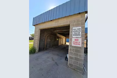 120 8th Avenue NE, Pipestone, MN 56164 - Photo 4