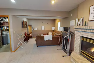 1302 36th St SW, Rochester, MN 55902 - Photo 16