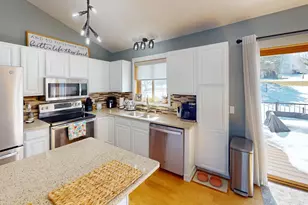 1302 36th St SW, Rochester, MN 55902 - Photo 8