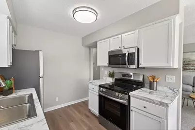 8412 Sumter Circle N, Brooklyn Park, MN 55445 - Photo 12