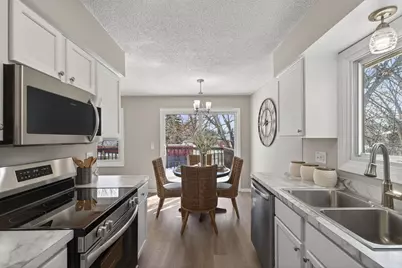 8412 Sumter Circle N, Brooklyn Park, MN 55445 - Photo 10