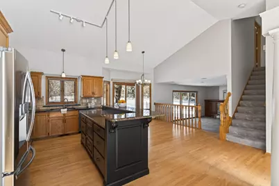 1157 Ridge Bluff Court, Chaska, MN 55318 - Photo 10