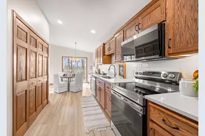 5506 Sanibel Drive, Hopkins, MN 55343 - Photo 6