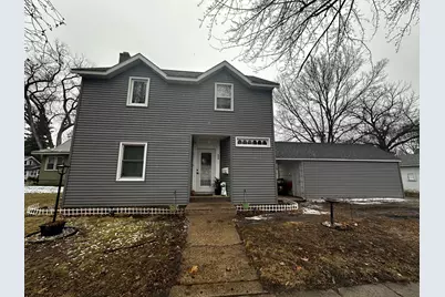 806 E Lincoln Avenue, Montevideo, MN 56265 - Photo 1