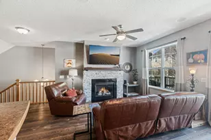 15570 Eagles Nest Wy, Apple Valley, MN 55124 - Photo 10