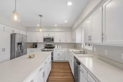 10830 46th Place N, Plymouth, MN 55442 - Photo 14