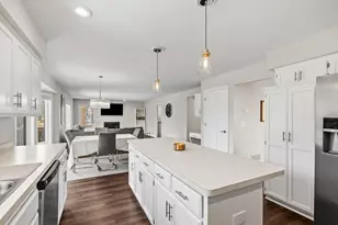 10830 46th Pl N, Plymouth, MN 55442 - Photo 16