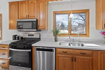 3906 Mica Trail, Eagan, MN 55122 - Photo 6