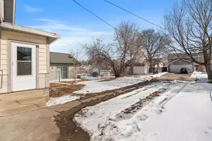 3850 Colfax Ave N, Minneapolis, MN 55412 - Photo 34