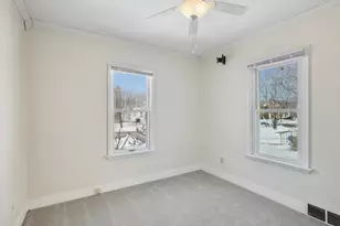 1040 5th Ave SE, Rochester, MN 55904 - Photo 8