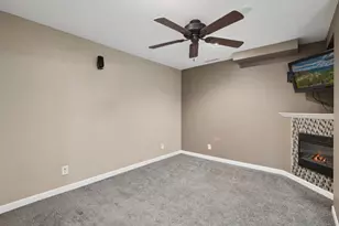 1040 5th Ave SE, Rochester, MN 55904 - Photo 14