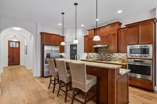 8736 Lake Riley Dr, Chanhassen, MN 55317 - Photo 12