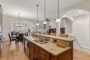 8736 Lake Riley Dr, Chanhassen, MN 55317 - Photo 8