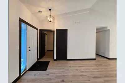 916 Katelyn Circle NE, Montgomery, MN 56069 - Photo 12