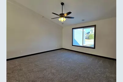 916 Katelyn Circle NE, Montgomery, MN 56069 - Photo 10