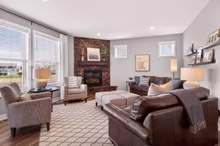 7253 Rogers Ct, Chanhassen, MN 55317 - Photo 12